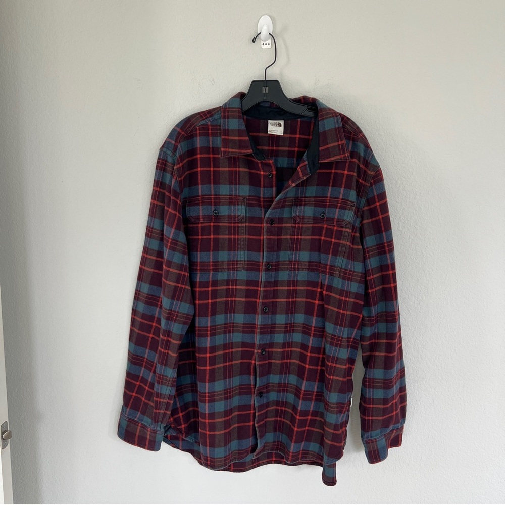 The North Face Men’s Plaid Button Down Size XXL